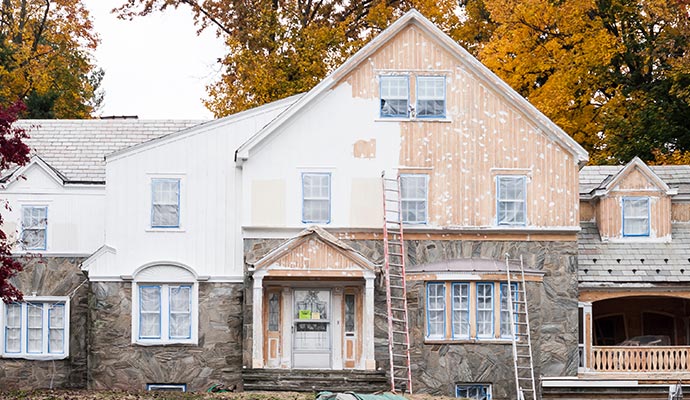 painting the exterior of a house