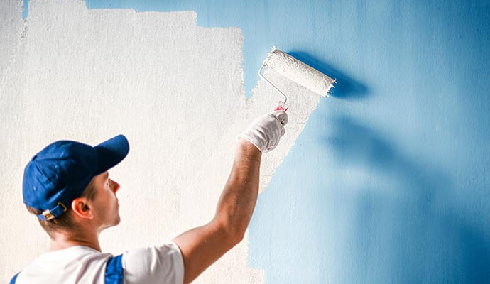 Professional painter of Arkansas Commercial Painters